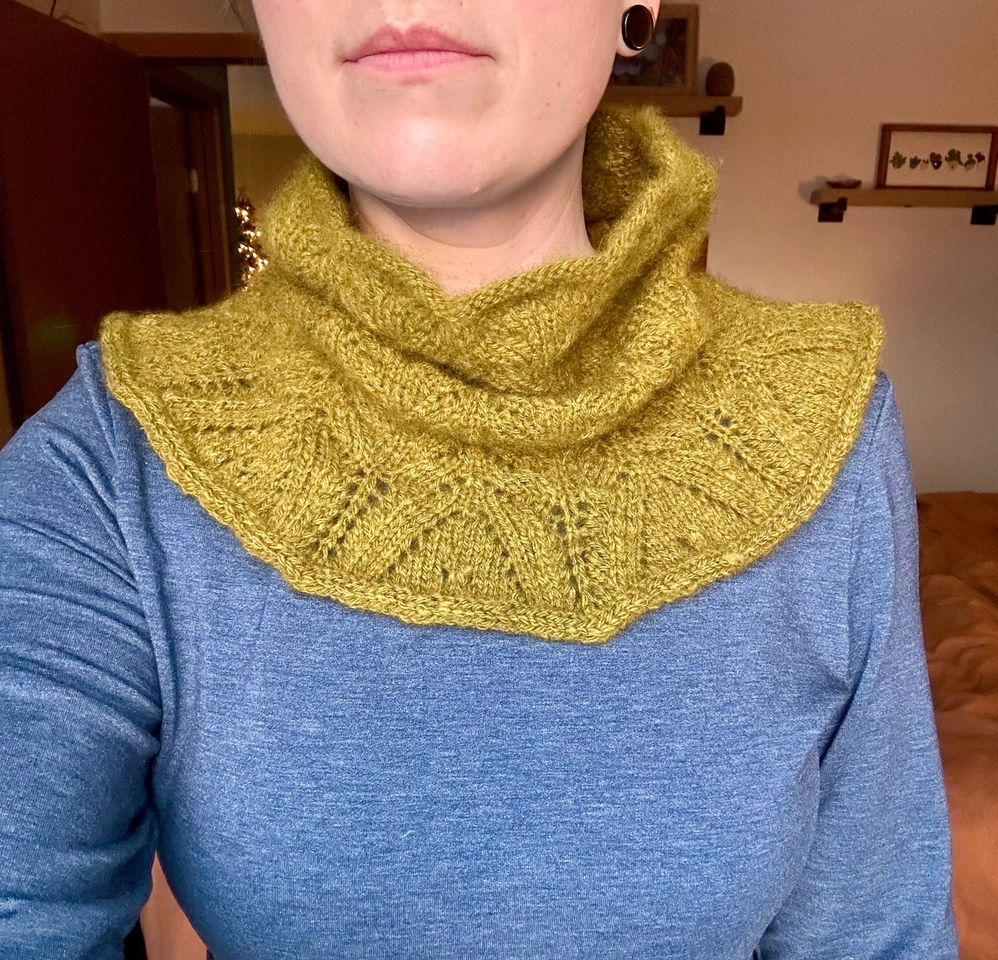 Qiviut shoulder cowl