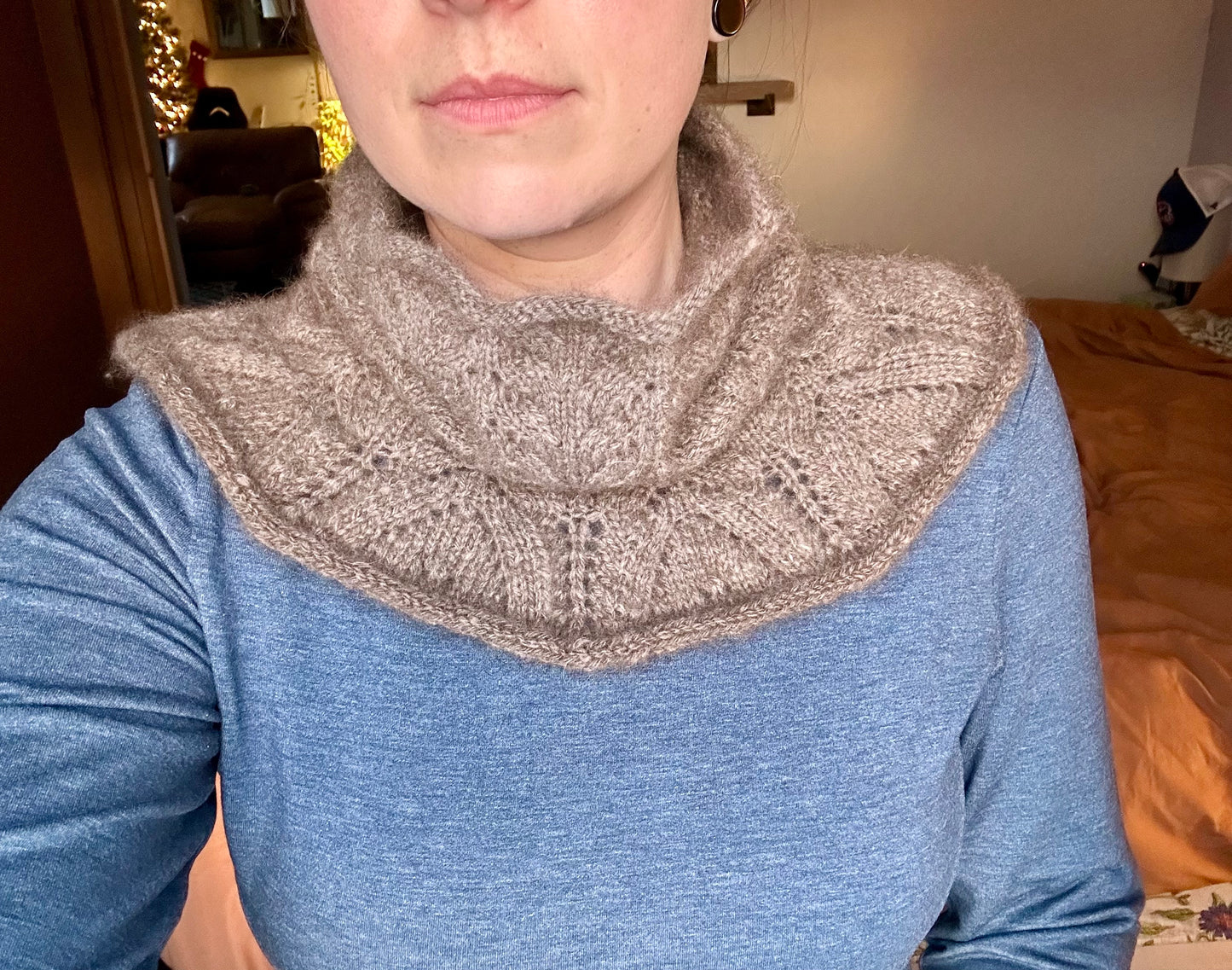 Qiviut shoulder cowl